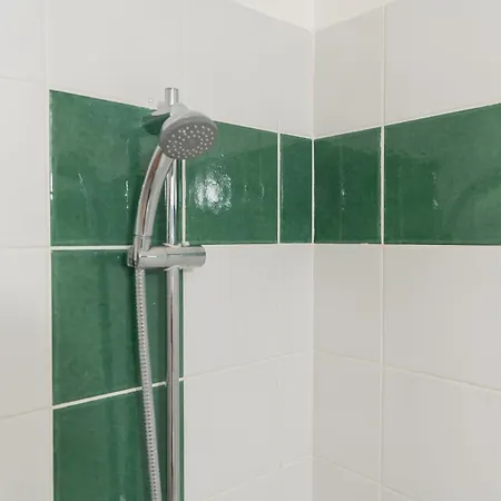 Le Petit Pasteur Yourhosthelper Lägenhet *