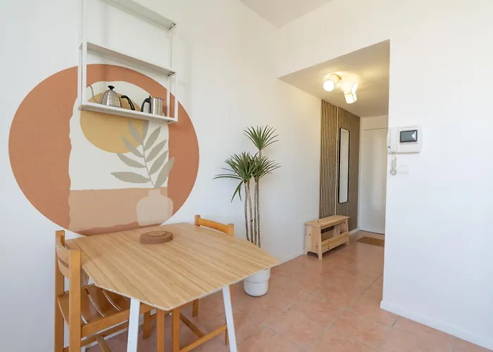 Le Petit Pasteur Yourhosthelper *