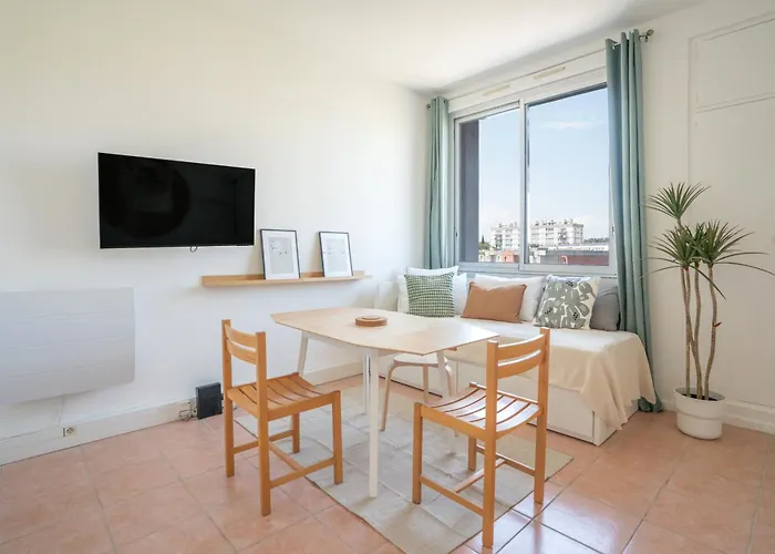 Le Petit Pasteur Yourhosthelper Lägenhet Nîmes