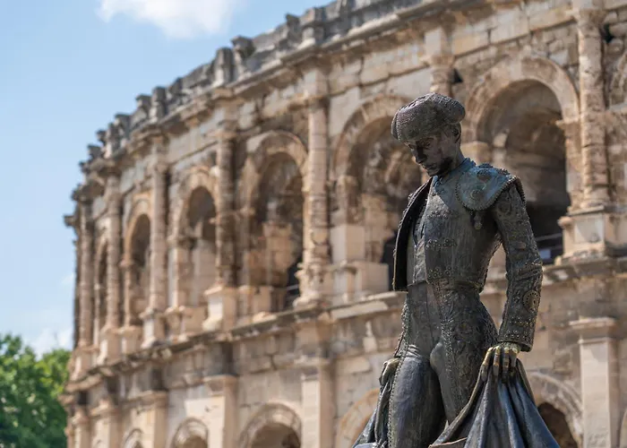 Le Petit Pasteur Yourhosthelper Nîmes